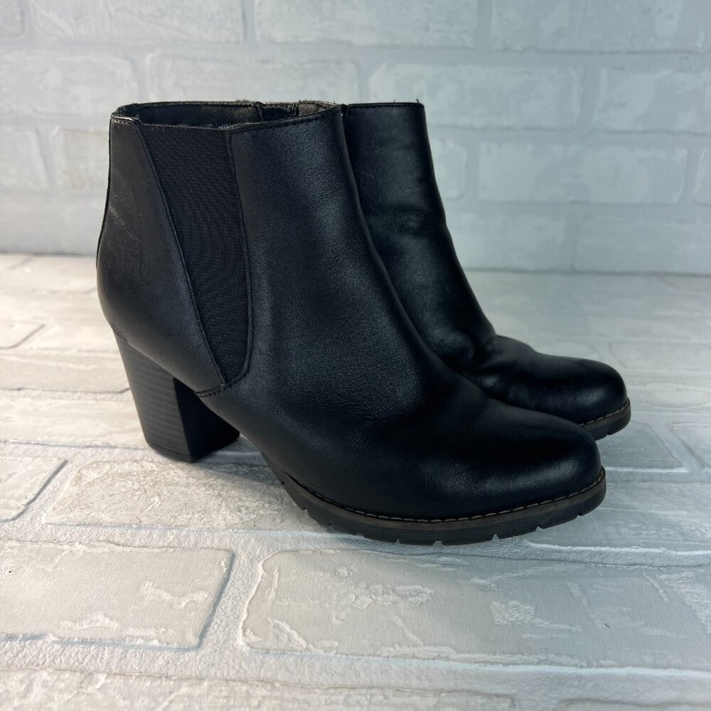 Clarks Ankle Boots Women 7.5 Black Leather Zip Side Booties Stacked Heel Stretch